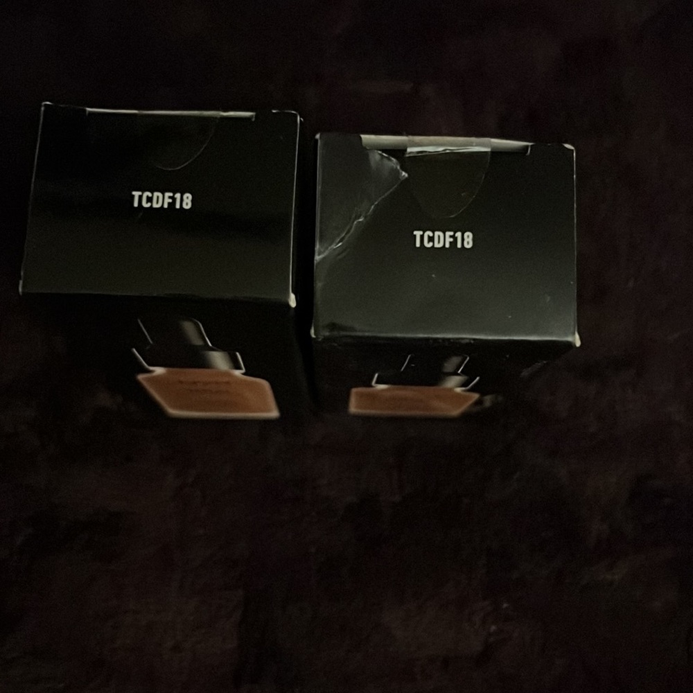 2PC/NYX Total Control Drop Foundation color 18 - Picture 2 of 3